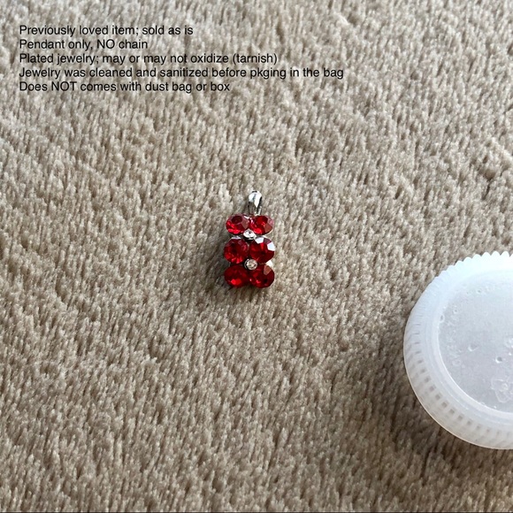 ✨2/$15✨ Pendant: Pendant with Red Stones, 1.5 cm 🛍 Bundle Me! - Picture 2 of 13